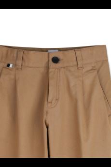 Pantaloni per bambino Boss Kids marroni con dettaglio plissettato J53350 269 BOSS KIDS
