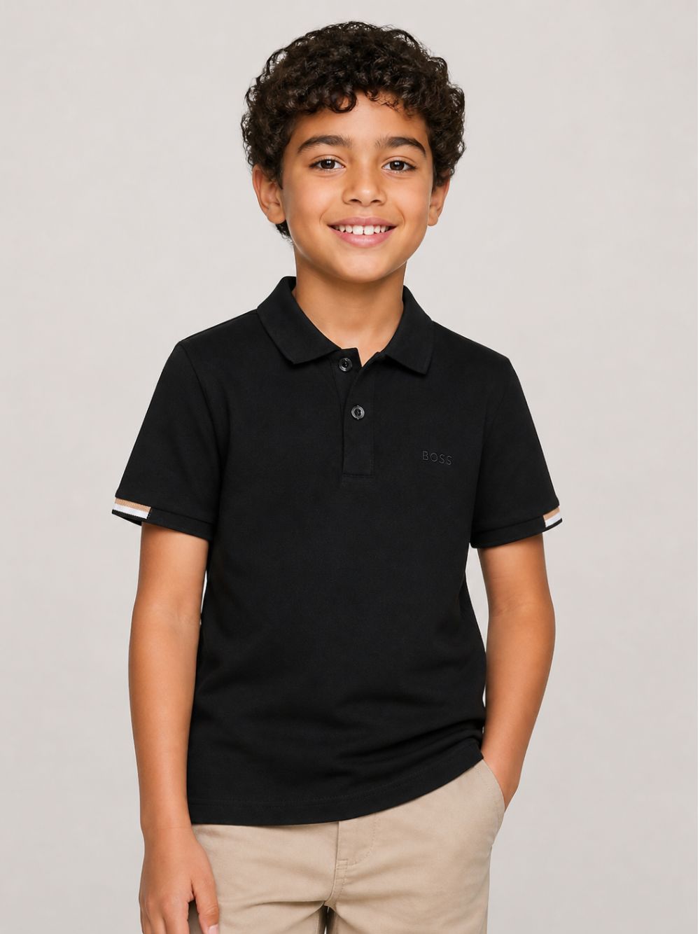 T-shirt per bambino Boss Kids nera con colletto stile polo J53378 09B BOSS KIDS