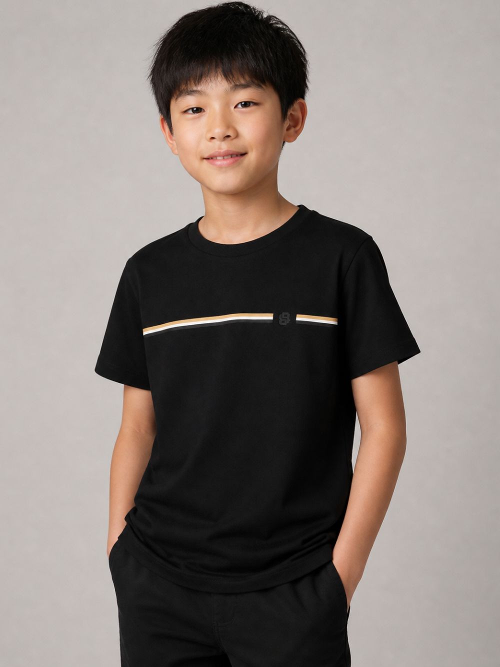 T-shirt per bambino Boss Kids nera con motivo a righe orizzontali J53412 09B BOSS KIDS