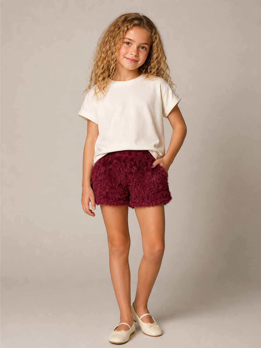 Shorts per bambina Douuod Kids bordeaux con finitura texturizzata DZ6A49 Z4089 429 DOUUOD KIDS