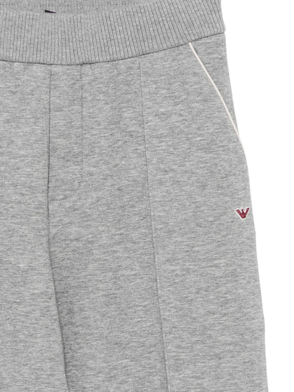 Pantatuta per bambino Emporio Armani Kids grigio con logo ricamato sul davanti EB001400 AF10126 O8042 EMPORIO ARMANI KIDS