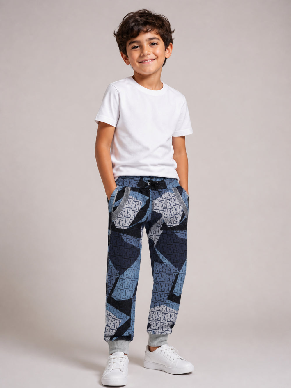 Pantatuta per bambino Emporio Armani Kids multicolore con stampa logo all-over EB001403 AF26055 F8266 EMPORIO ARMANI KIDS