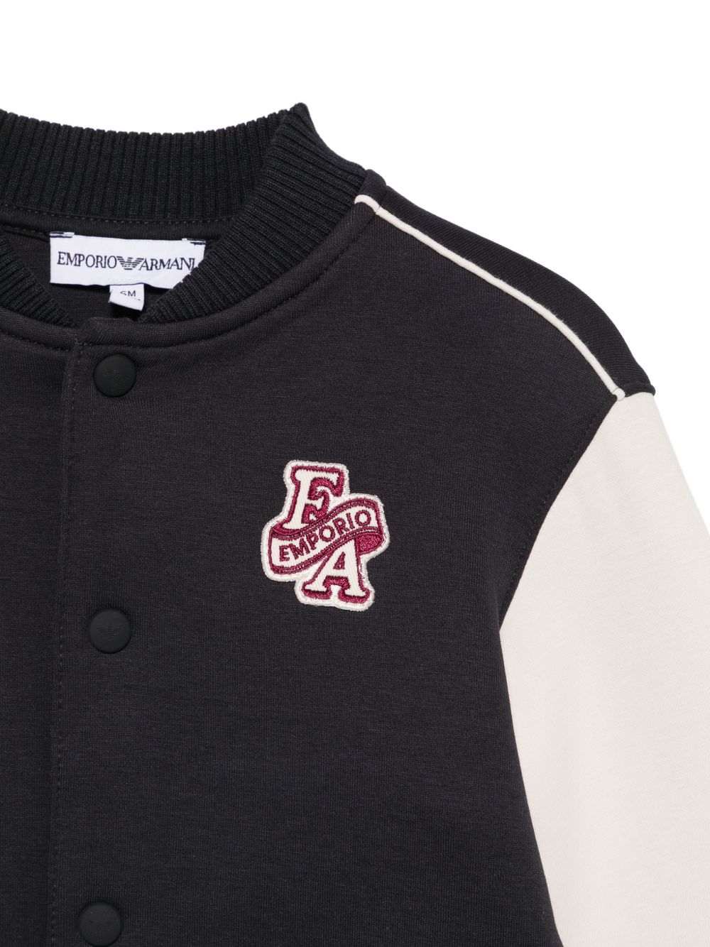 Felpa per neonato Emporio Armani Kids nera con applicazione logo sul petto EB001459 AF10126 MZ998 EMPORIO ARMANI KIDS