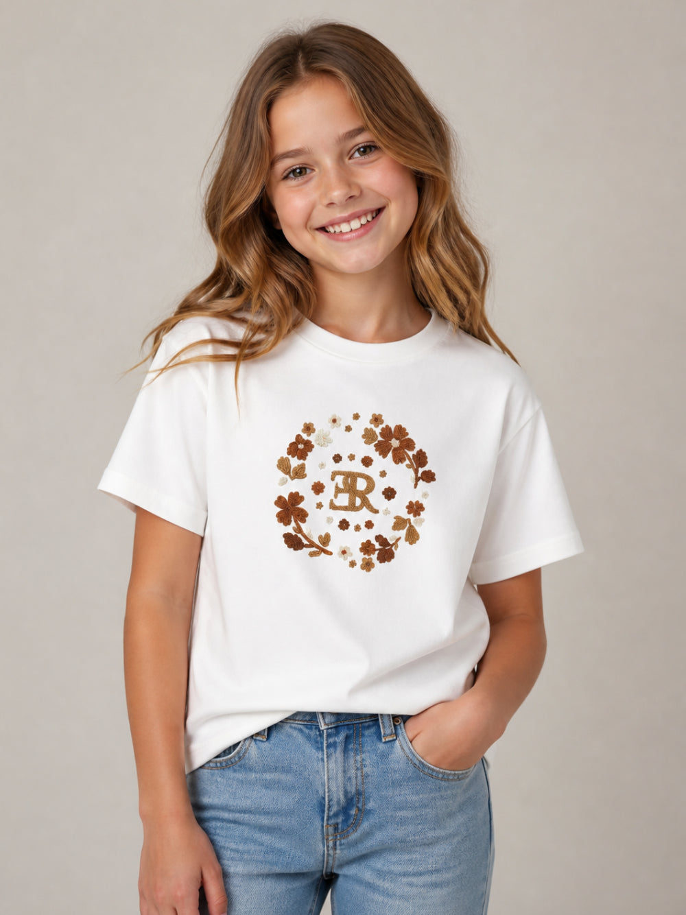 T-shirt per bambina Ermanno Scervino Kids bianca con ricamo a fiori Z1H616 8206 0001 ERMANNO SCERVINO KIDS