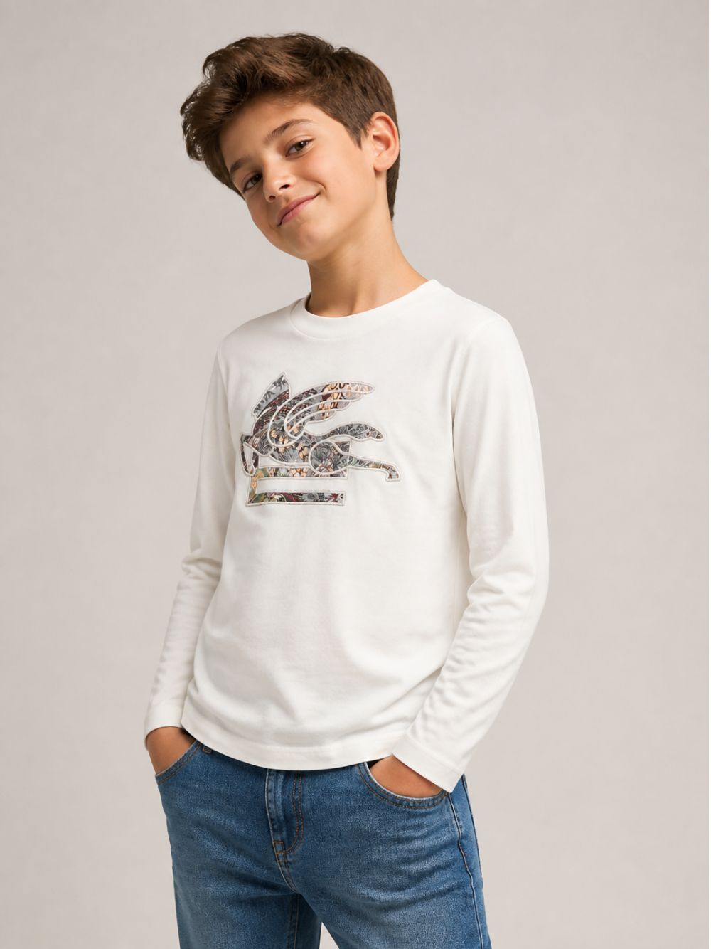 T-shirt per bambino Etro Kids bianca con dettaglio Pegaso sul davanti GZ8P40 Z3672 102 ETRO KIDS
