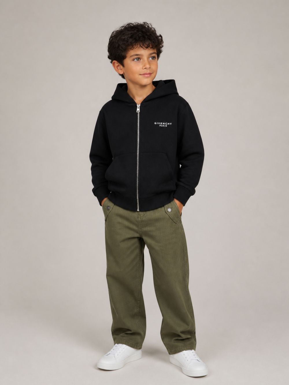 Felpa per bambino Givenchy Kids nera con stampa logo sul davanti H31285 09B GIVENCHY KIDS