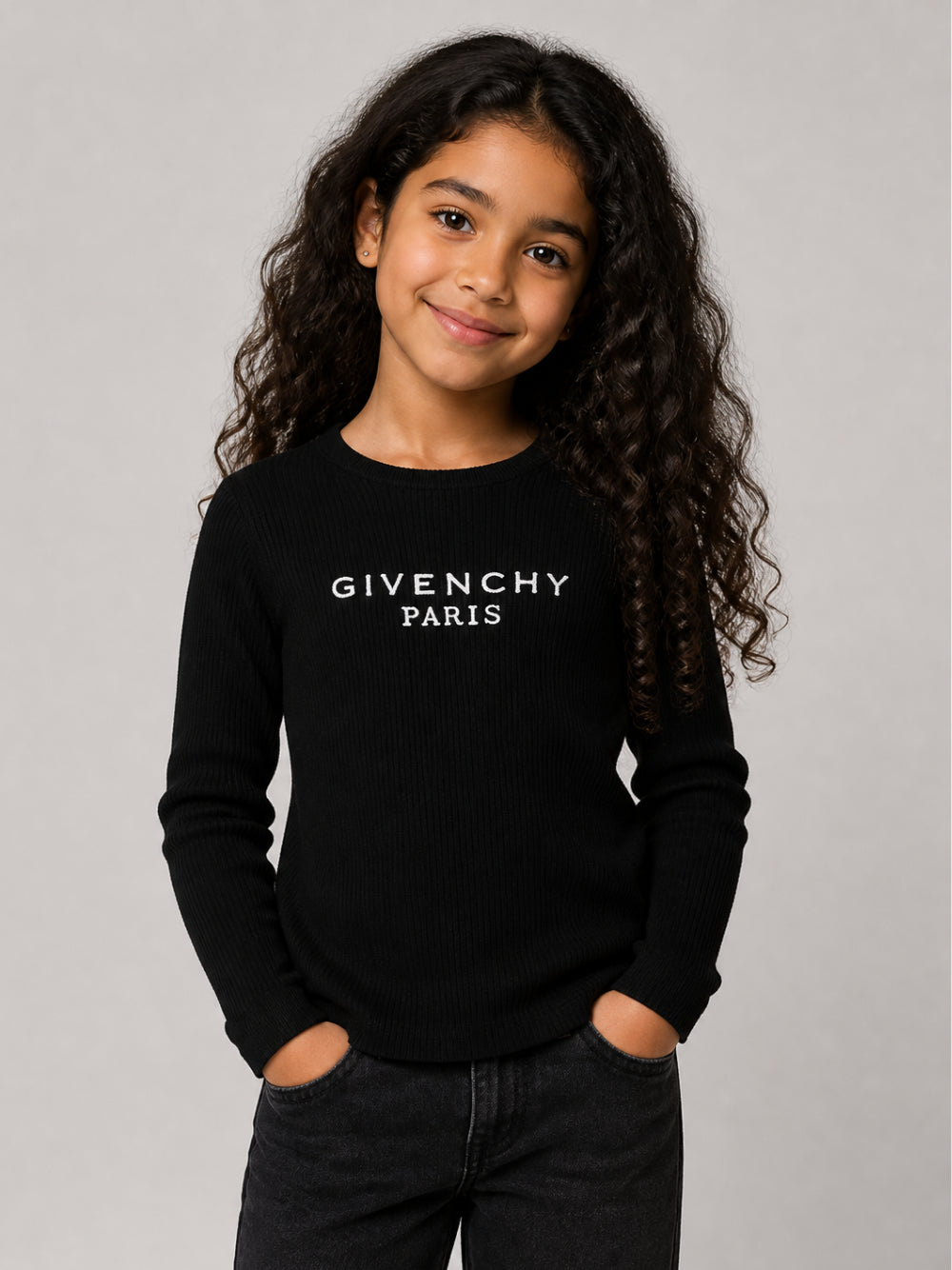 Maglione per bambina Givenchy Kids nero con logo ricamato sul davanti H31556 09B GIVENCHY KIDS