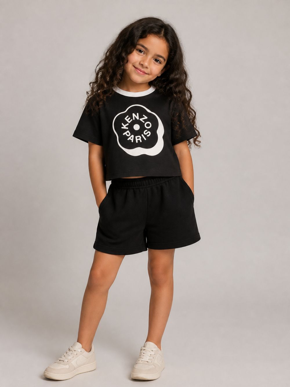 T-shirt per bambina Kenzo Kids nera con taglio crop K62004 09B KENZO KIDS