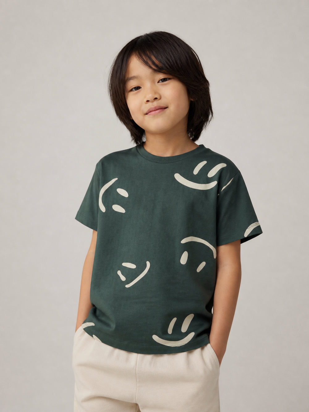 T-shirt per bambino Molo Kids verde scuro con stampa grafica smile 6W26A202 6252 MOLO KIDS