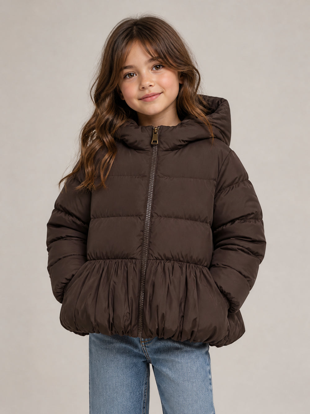 Giubbino per bambina Elizaveta Moncler Enfant marrone con volant L29541A00119597YW 258 MONCLER KIDS