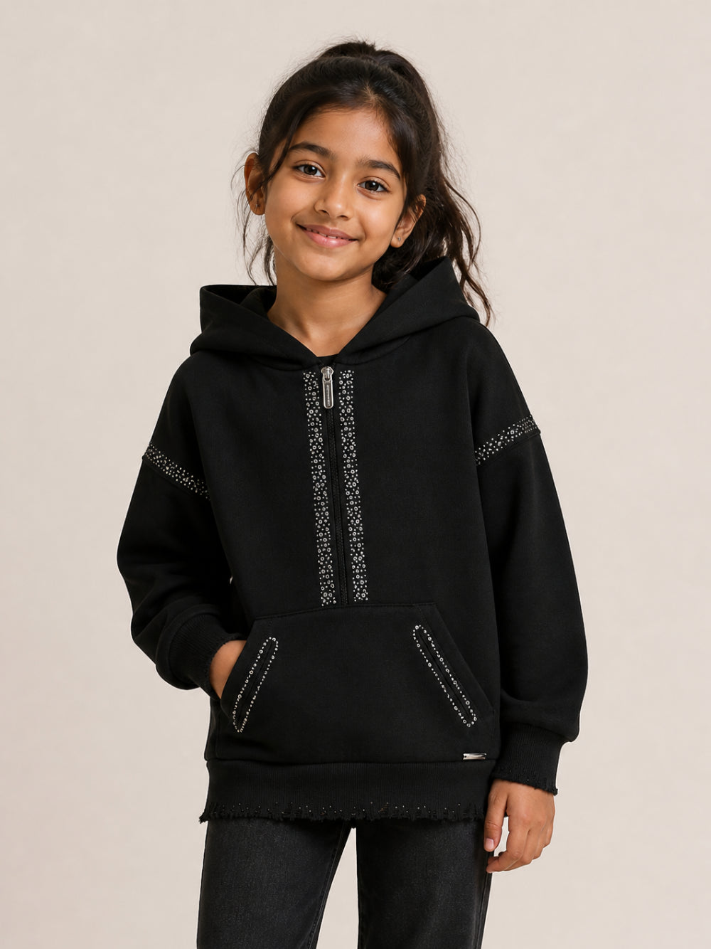 Felpa per bambina Monnalisa Kids nera con strass 49H602 8047 0050 MONNALISA KIDS