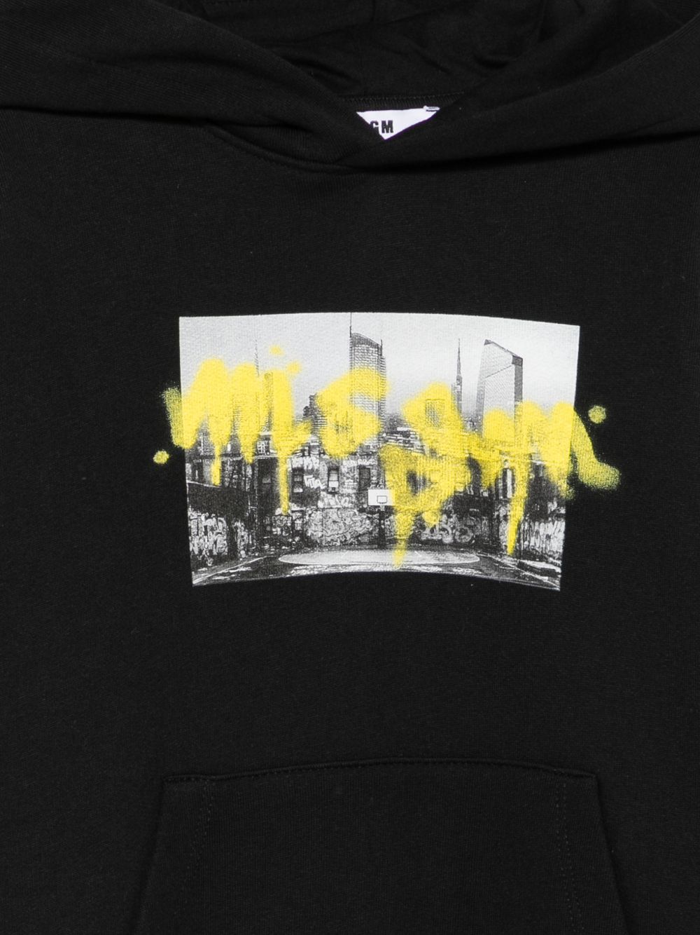 Felpa per bambino Msgm Kids nera con tasca a marsupio e stampa grafica F6MSJBHS240 110 MSGM KIDS