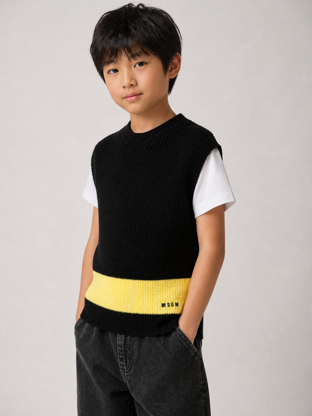 Gilet per bambino Msgm Kids nero con logo ricamato F6MSJBJP230 110 MSGM KIDS
