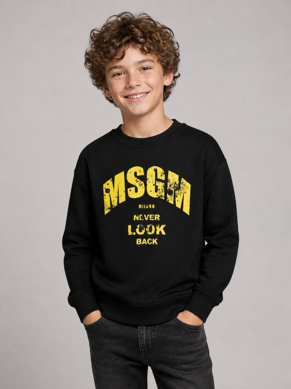 Felpa per bambino Msgm Kids nera con stampa logo sul davanti F6MSJBSW319 110 MSGM KIDS