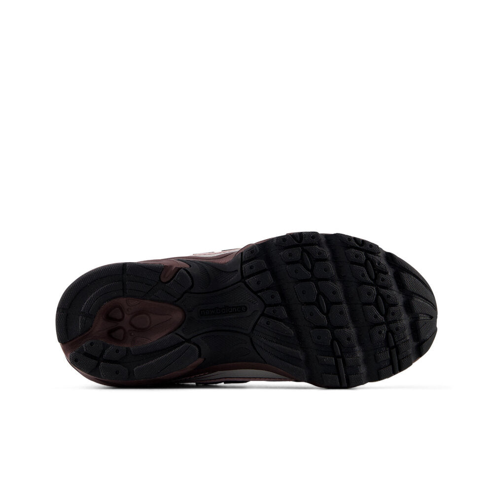 Sneakers per bambina New Balance Kids rosa con toppa con logo sul lato anteriore P740 7JG NEW BALANCE KIDS