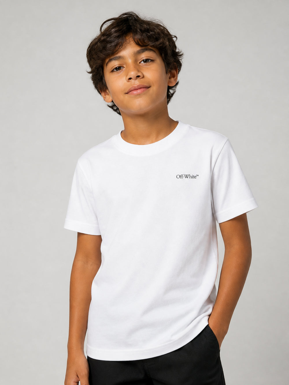 T-shirt per bambino Off White Kids bianca con logo sul petto 44BAA002F26J004 WHITE OFF WHITE KIDS