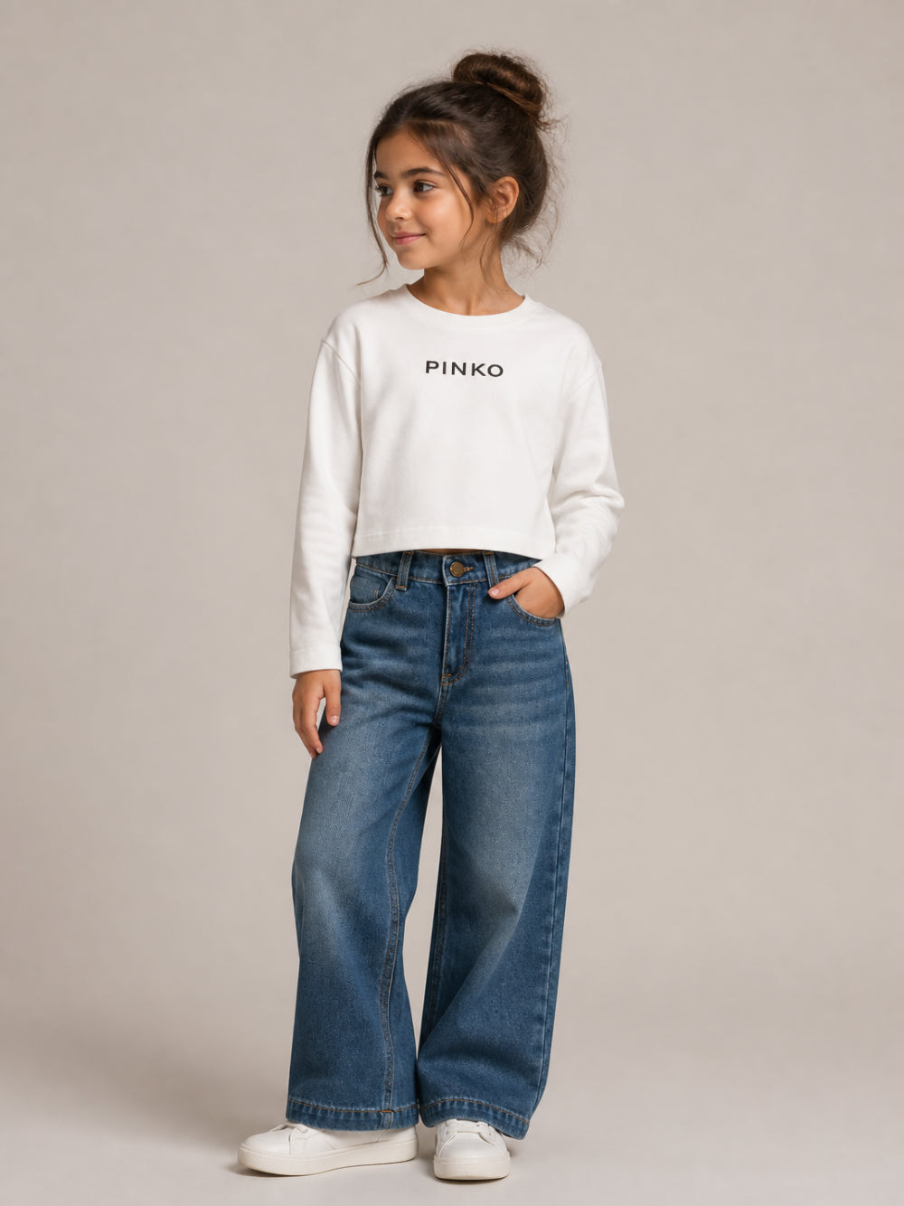 Felpa per bambina Pinko Kids bianca con logo sul davanti KFTS070CJE018 0905 PINKO KIDS