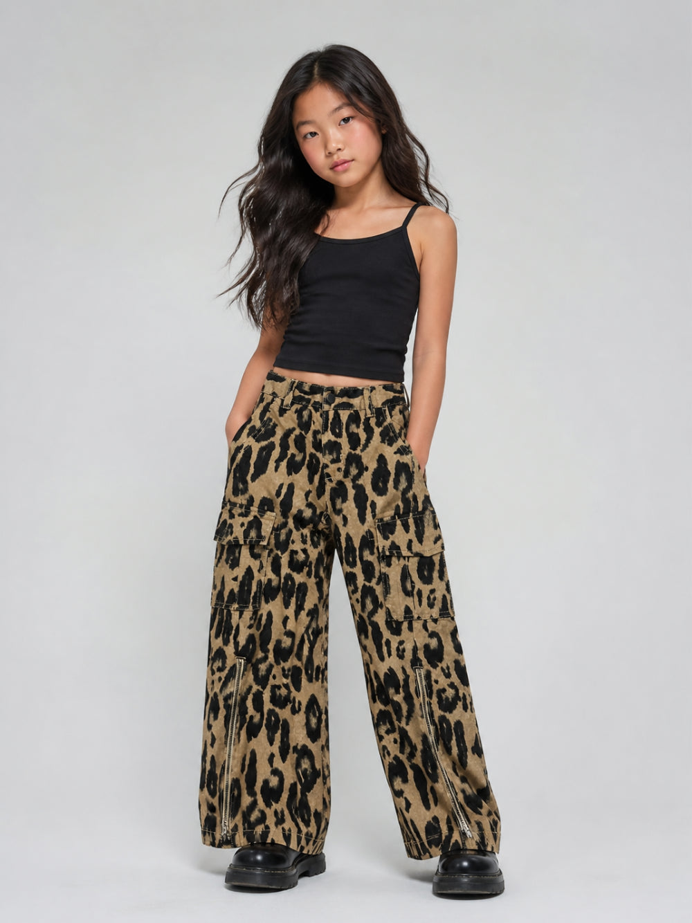 Pantaloni cargo per bambina Stella McCartney Kids beige con stampa animalier TZ6E20 Z4041 132NE STELLA McCARTNEY KIDS