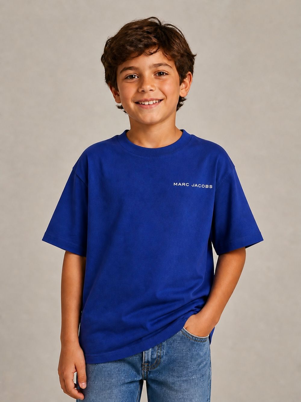 T-shirt per bambino The Marc Jacobs Kids blu con logo sul davanti W61030 841 THE MARC JACOBS KIDS