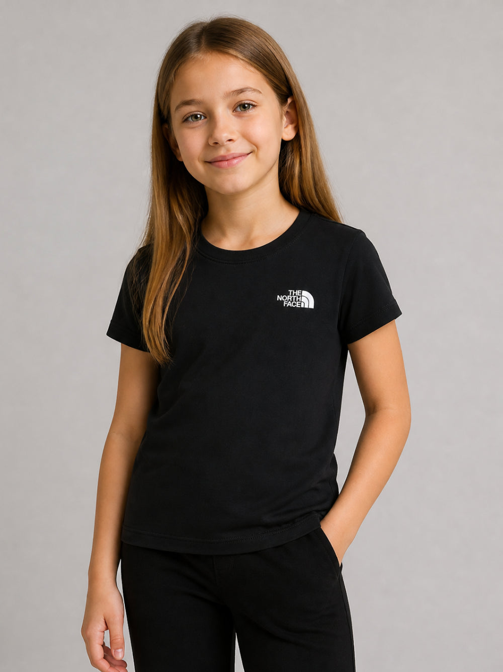 T-shirt per bambini The North Face Kids nera con dettaglio logo NF0A8F9Z JK31 THE NORTH FACE KIDS