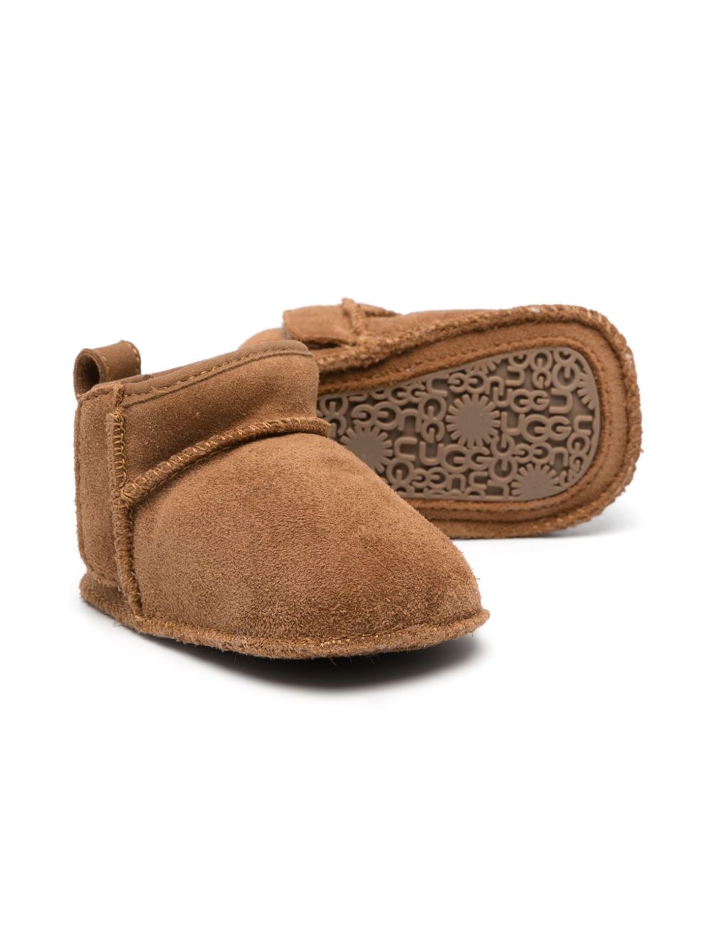 Stivaletti Classic Ultra Mini per neonati UGG Kids marrone con applicazione posteriore con logo 1157690I CHE UGG KIDS