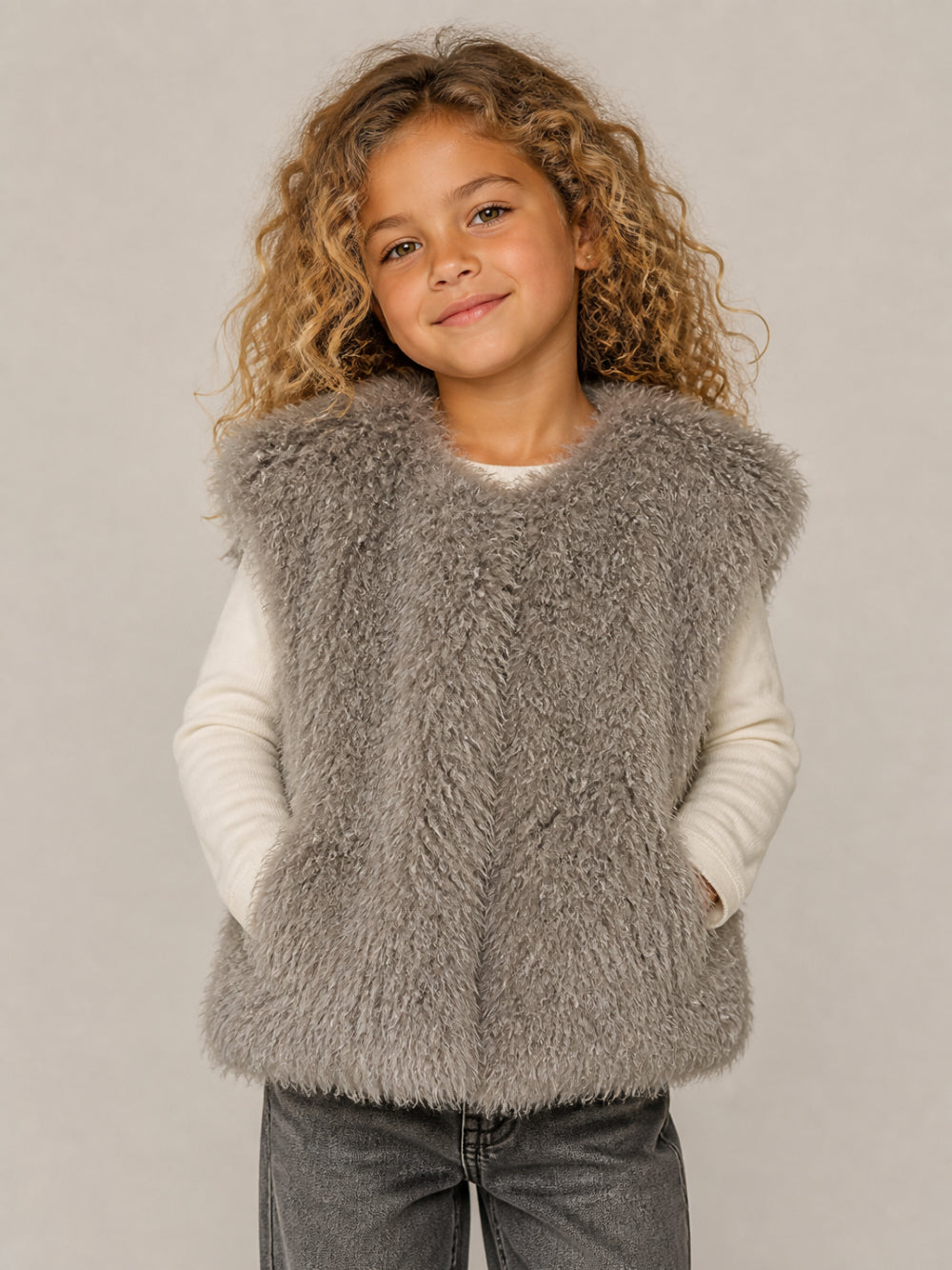 Gilet smanicato per bambina Douuod grigio con pelliccia DZ2A22 Z4004 829 DOUUOD KIDS