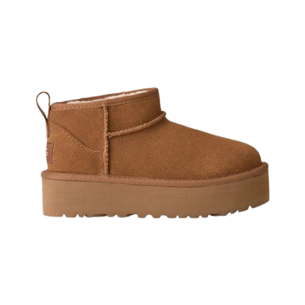 Stivali Classic Mini Platform per bambina UGG Kids marrone con logo sul tallone 1157791K CHE UGG KIDS