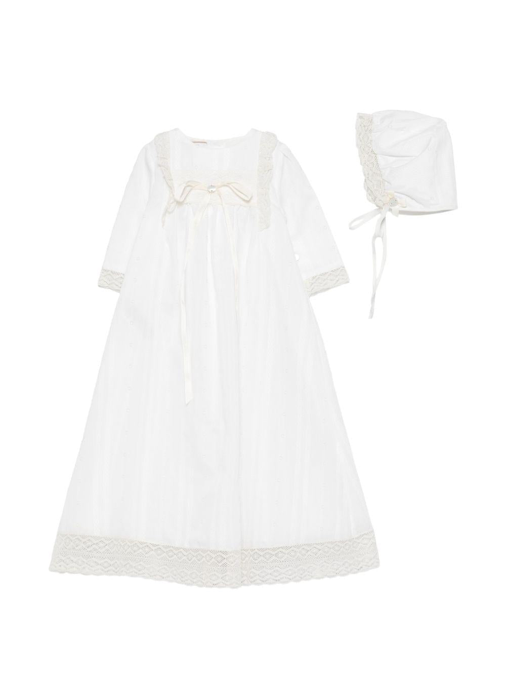 Abito battesimale per neonati Paz Rodriguez bianco in pizzo con cuffia - Rubino Kids