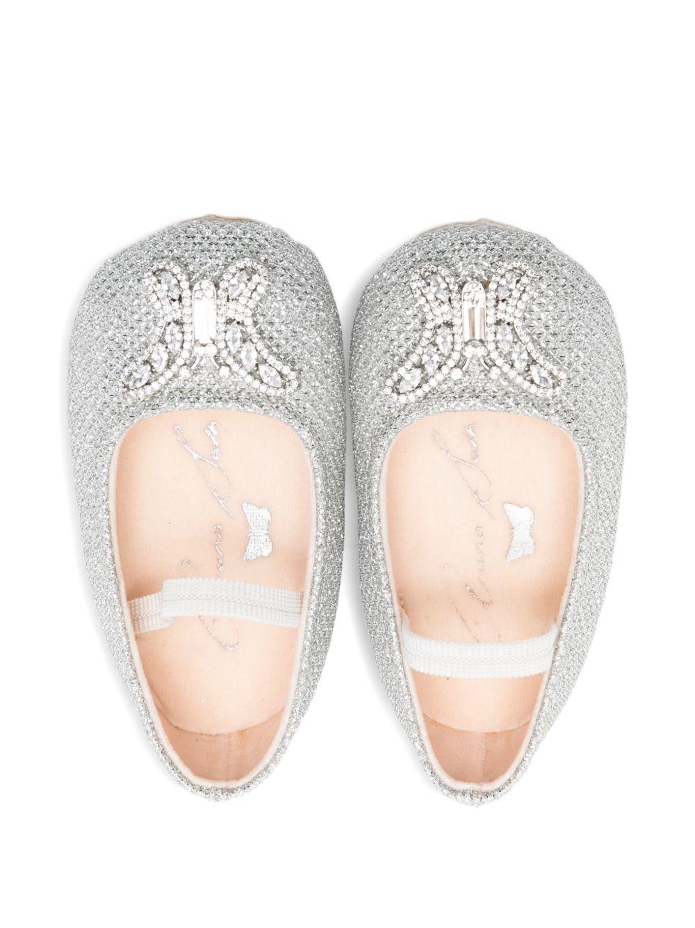Ballerine per neonata Aruna Seth argentate con applicazione farfalla - Rubino Kids