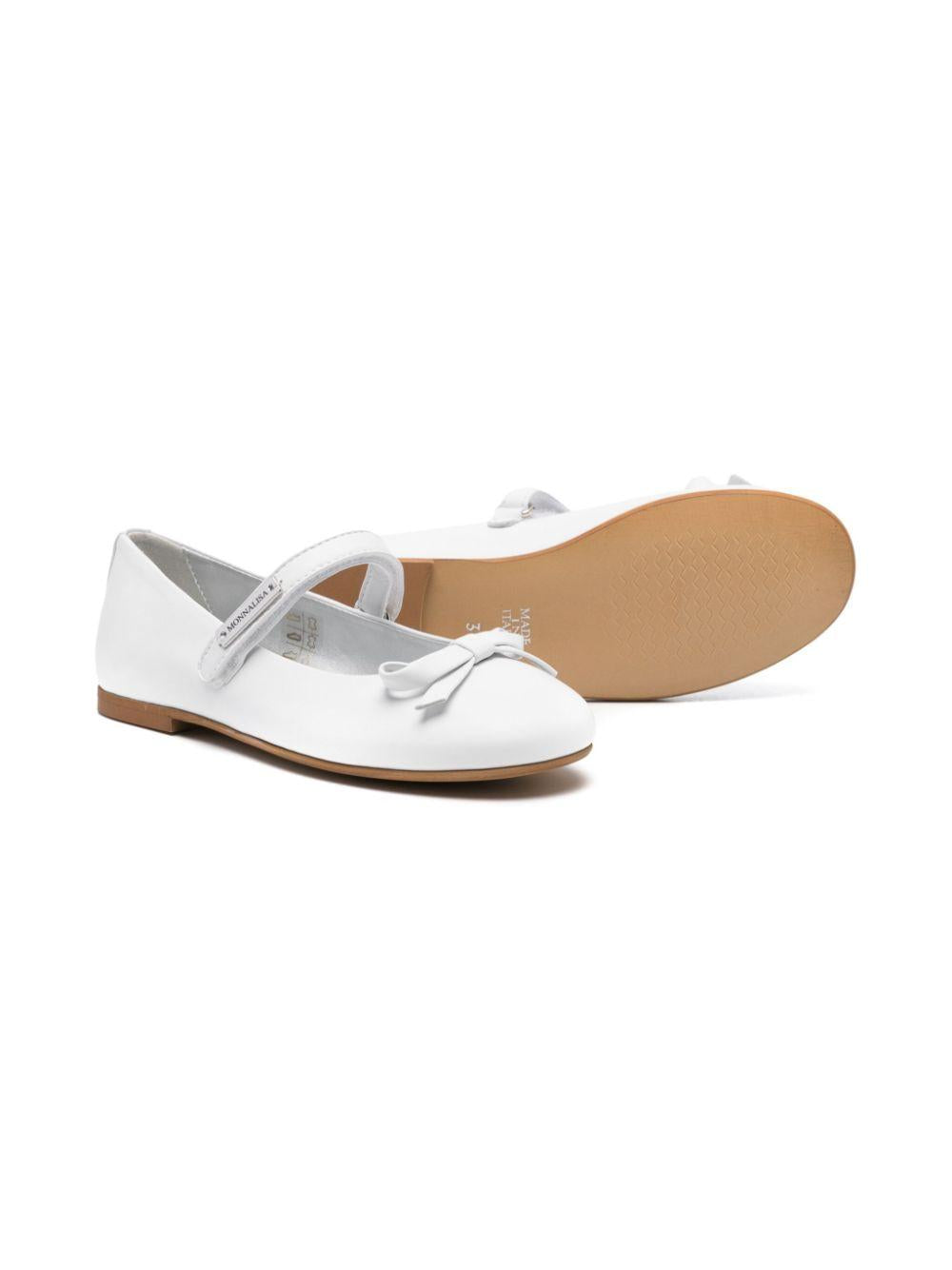 Ballerine per bambina Monnalisa bianco in pelle con chiusura frontale a strappo 8CE000 5730 0001 MONNALISA KIDS