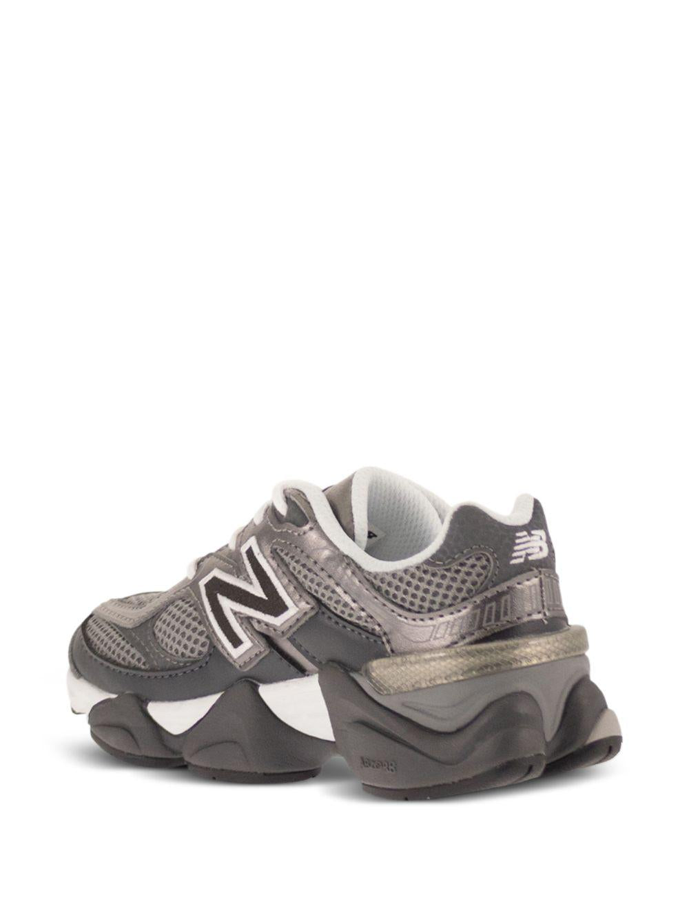 Sneakers per bambini 9060 New Balance Kids grigie con chiusura con lacci P9060 3AL NEW BALANCE KIDS
