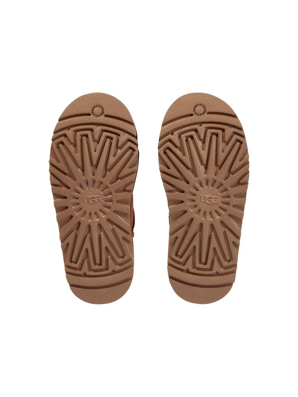 Stivali per bambina UGG Kids Classic Mini Platform marrone cammello 1157791K CHE UGG