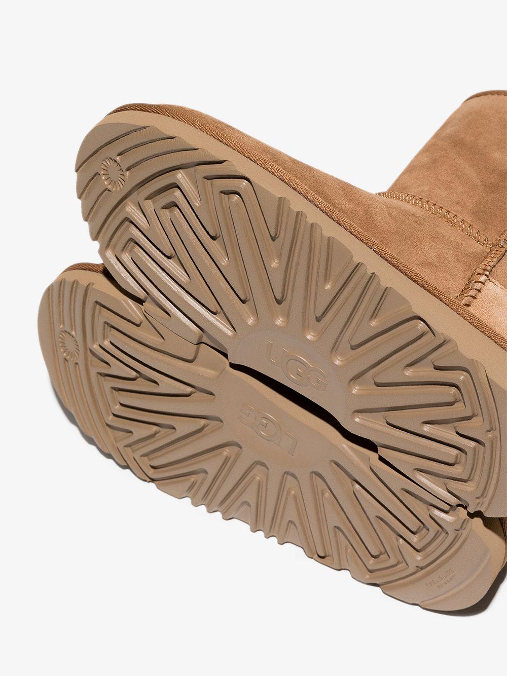 Stivali Classic II TD per bambina UGG Kids marroni con cuciture tono su tono 1017703K CHE UGG