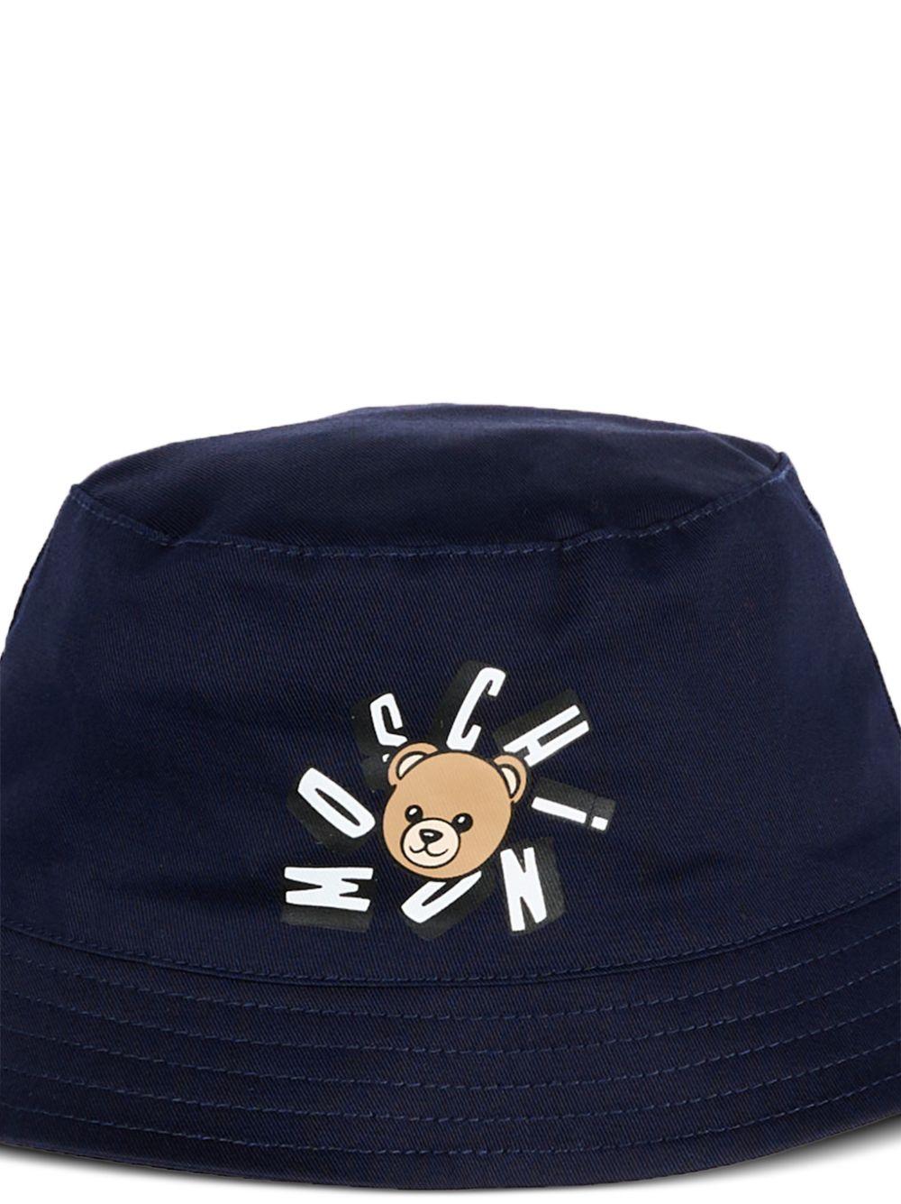 Cappello per neonato Moschino Kids blu con stampa Teddy Bear MNX057LPA01 40016 MOSCHINO KIDS