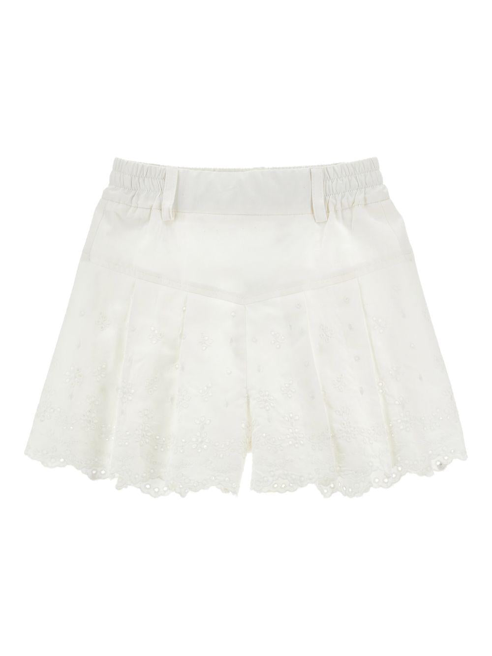 Shorts per bambina Monnalisa bianchi con ricamo fiori 17G407 7043 0099 MONNALISA KIDS