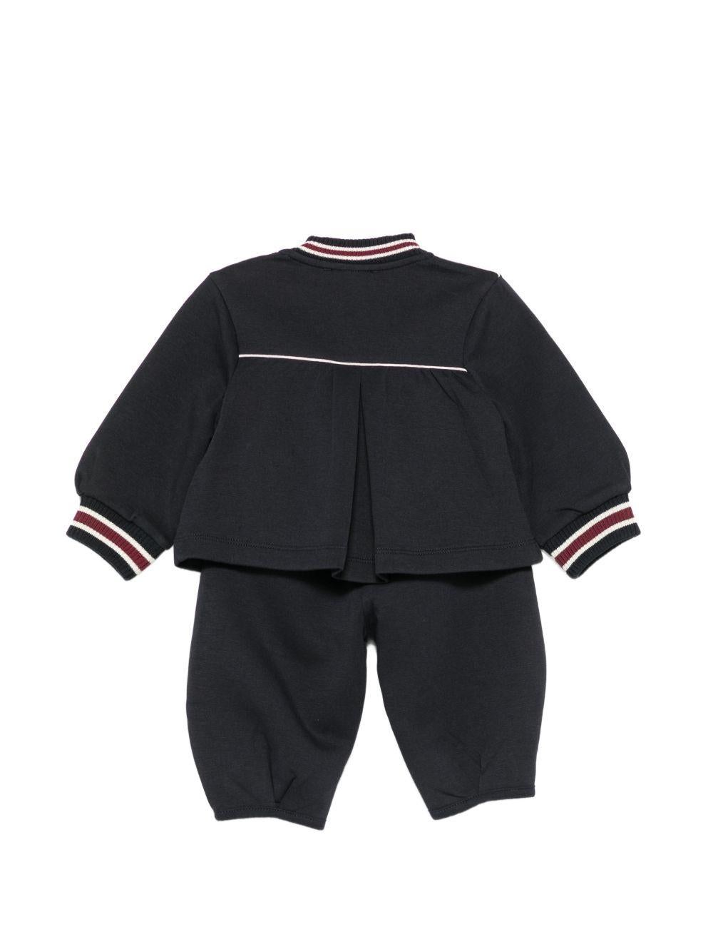 Tuta sportiva per neonato Emporio Armani Kids blu scuro con applicazione con logo sul petto EG000917 AF10126 UB118 EMPORIO ARMANI KIDS