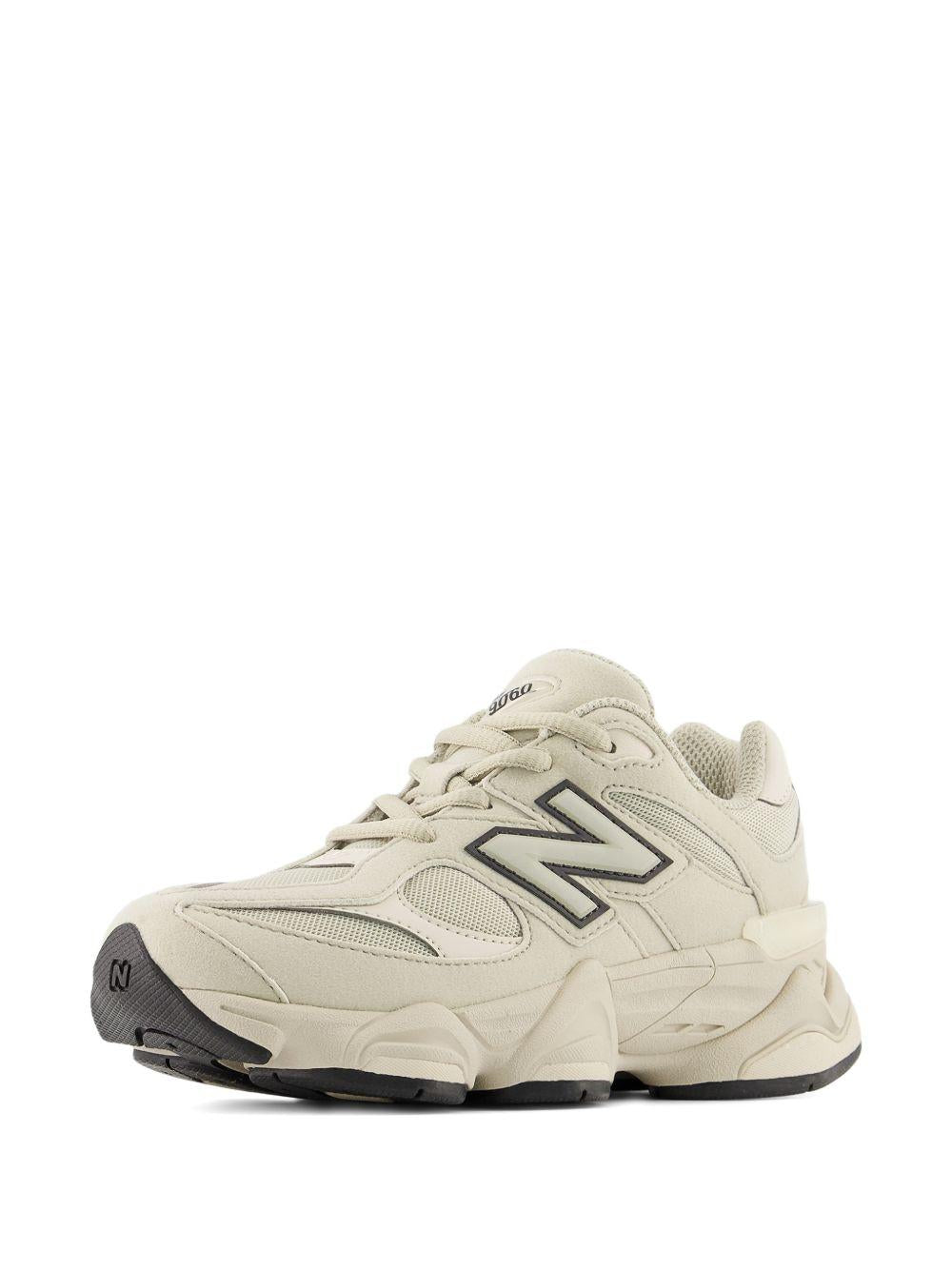 Sneakers 9060 per bambini New Balance Kids bianche con applicazione logo sui lati P9060 445 NEW BALANCE KIDS