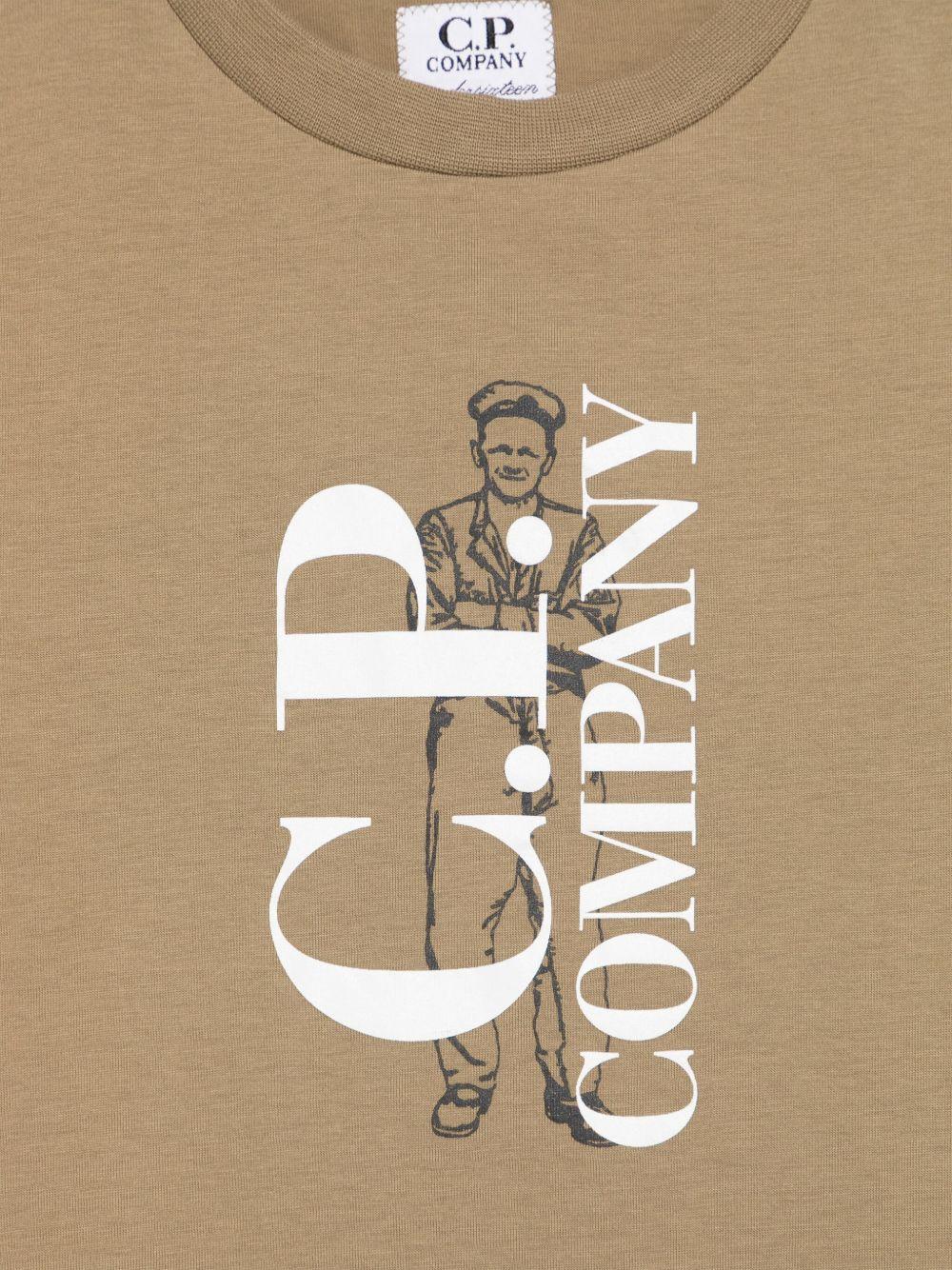 T-shirt con logo per bambino C.P. Company Kids beige con orlo dritto CNM00LLAA17 20262 C.P.COMPANY KIDS