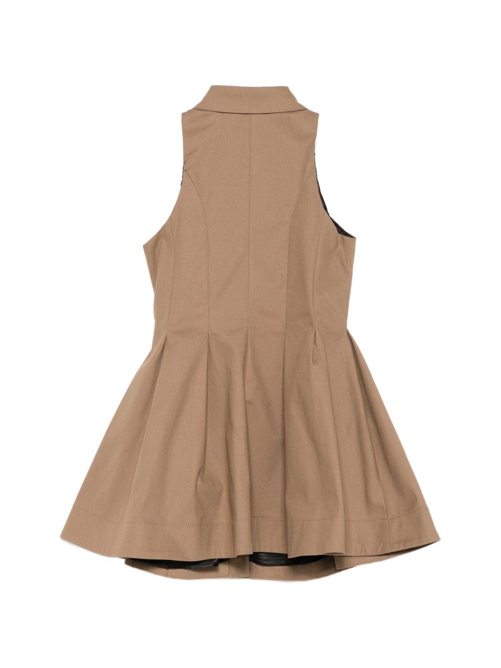 Abito per bambina Balmain Kids marrone chiaro con gonna plissettata BY1C02 G0197 315 BALMAIN KIDS