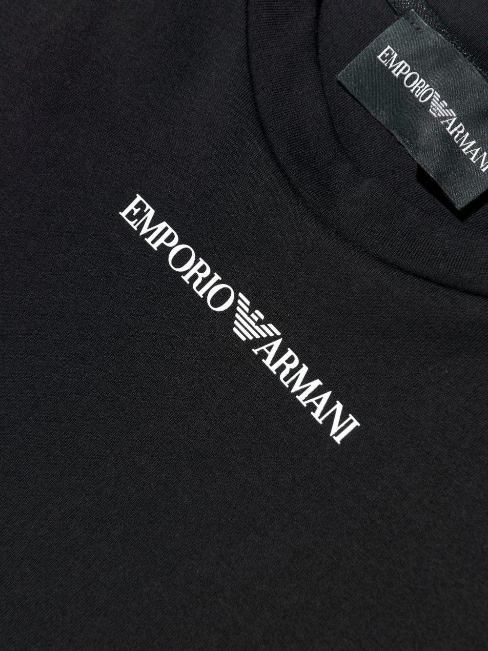T-shirt per bambino Emporio Armani Kids nera con logo sul davanti EB000421 AF15013 MC194 EMPORIO ARMANI KIDS