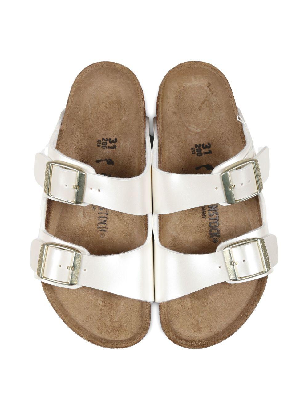 Ciabatte per bambina Birkenstock Kids Arizona bianche con doppia chiusura con fibbia 1029456 PEARL BIRKENSTOCK KIDS