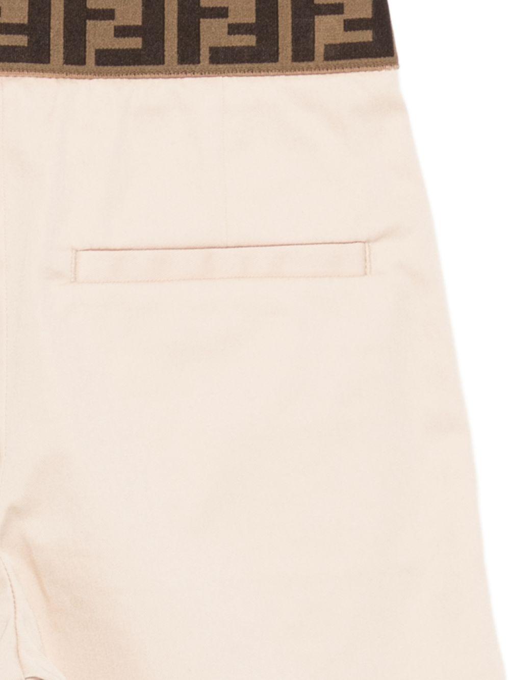 Pantaloni per bambino Fendi Kids beige con banda logo JMF561 AS5Y F1P2N FENDI KIDS