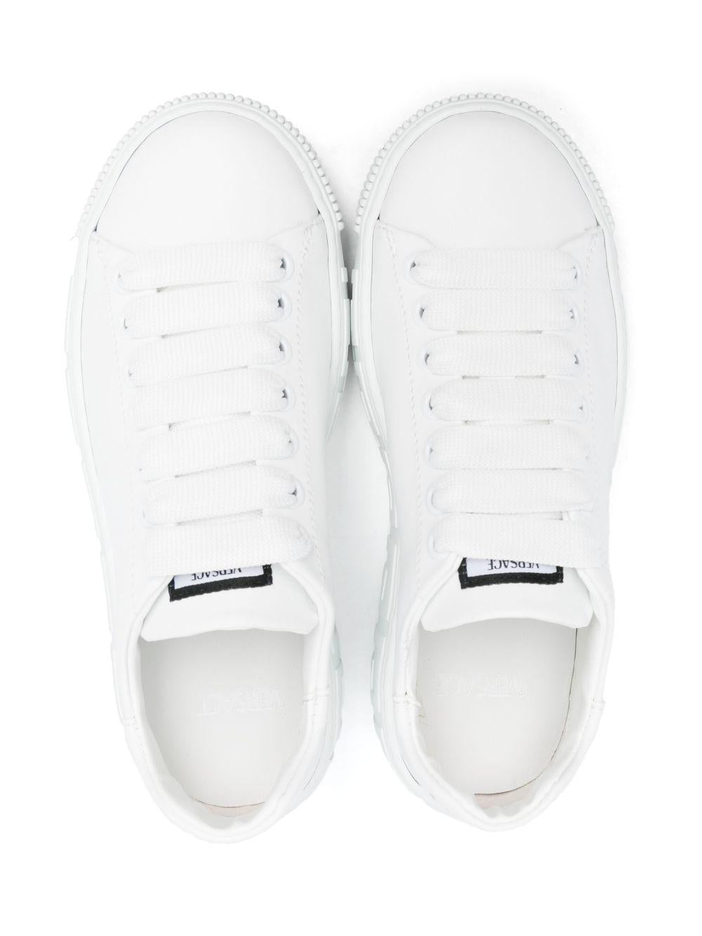 Sneakers per bambini Versace Kids bianche con logo sul tallone 10180271A11732 1W010 VERSACE KIDS