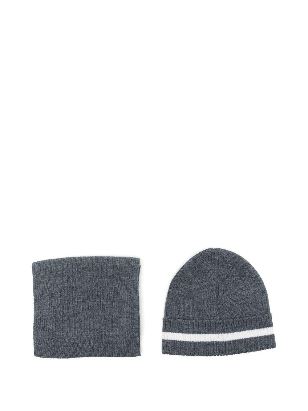 Sciarpa e berretto per neonato Emporio Armani Kids grigio con logo intarsiato EB001679 AF27314 O8035 EMPORIO ARMANI KIDS