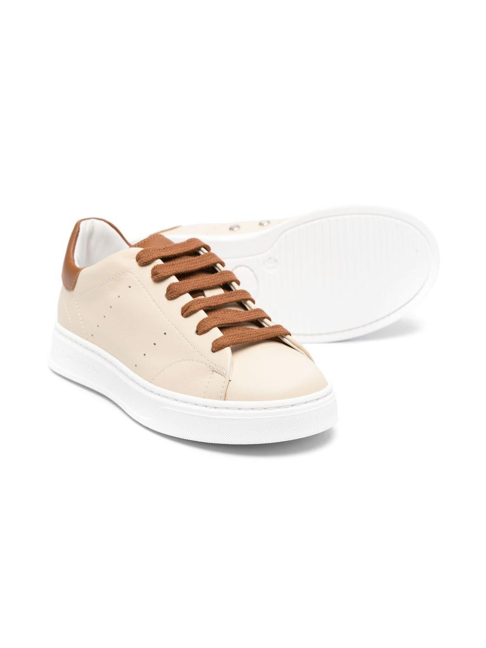 Sneakers per bambino Colorichiari beige in pelle con rinforzo sul tallone a contrasto con logo MJ958165 4869 2128 COLORICHIARI