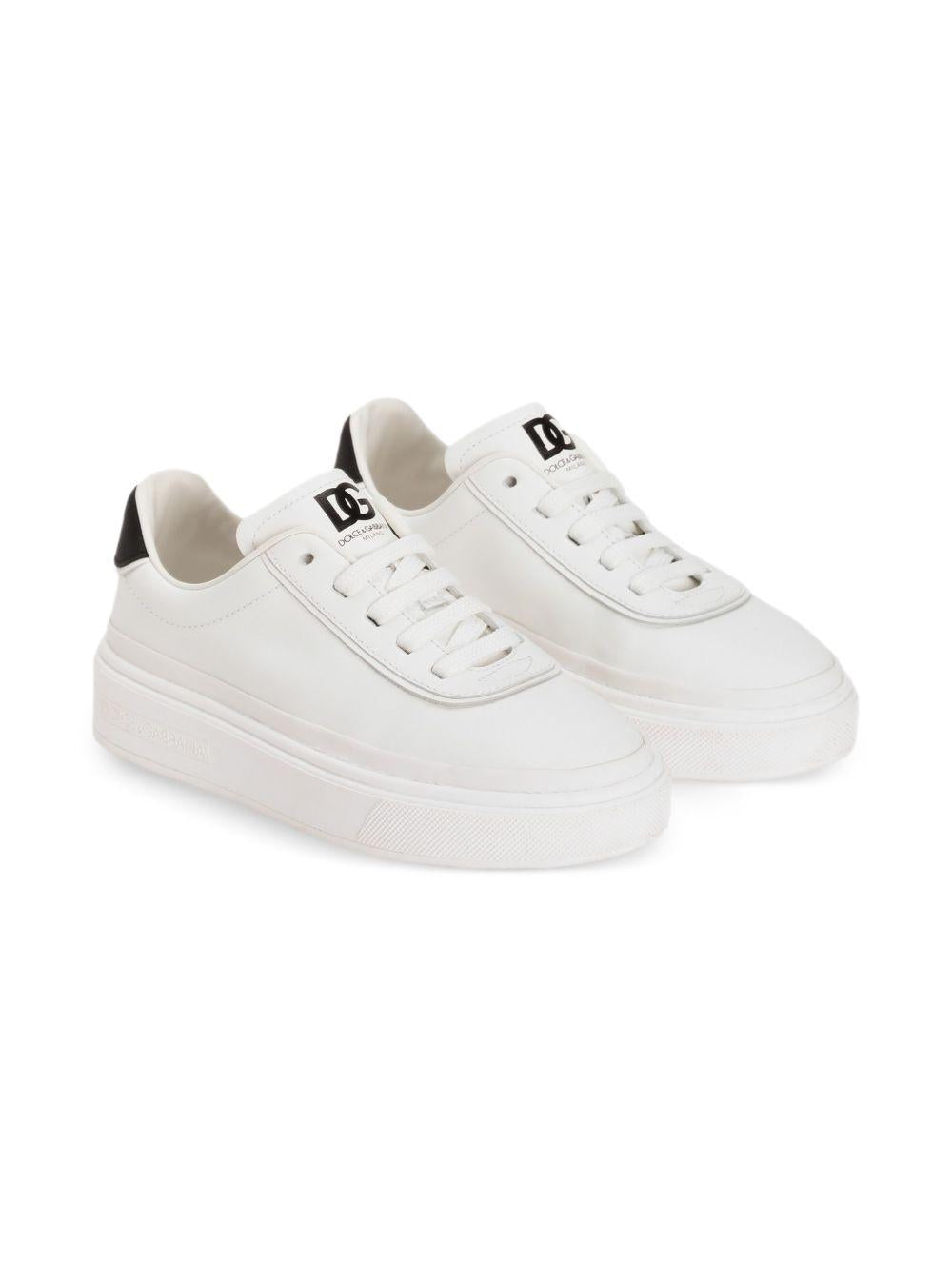 Sneakers per bambini Dolce & Gabbana Kids bianche con logo sul tallone D11378 AY874 89697 DOLCE & GABBANA KIDS