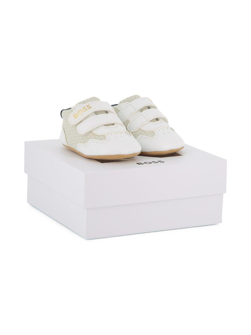 Scarpe primi passi per neonato Boss Kids bianco con motivo a pois J52831 10P BOSS KIDS