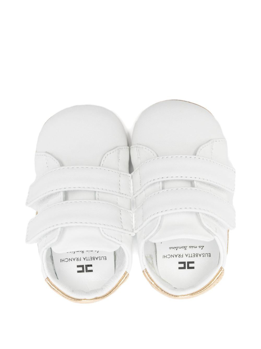 Scarpine primi passi per neonata Elisabetta Franchi La Mia Bambina bianche con logo ricamato F0A9E04631731 B093 ElISABETTA FRANCHI KIDS