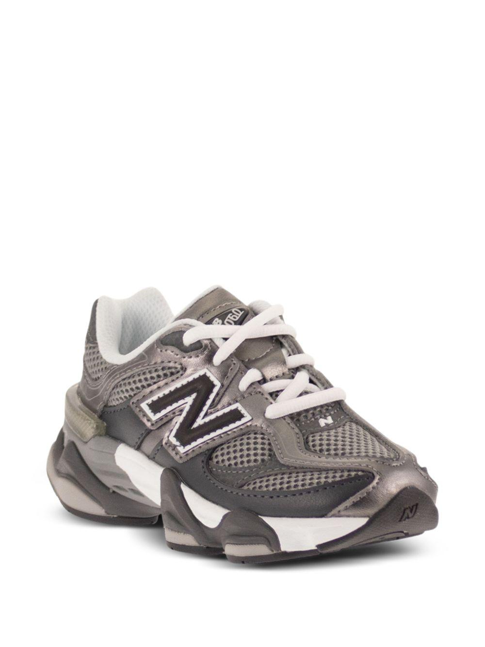 Sneakers per bambini 9060 New Balance Kids grigie con chiusura con lacci P9060 3AL NEW BALANCE KIDS