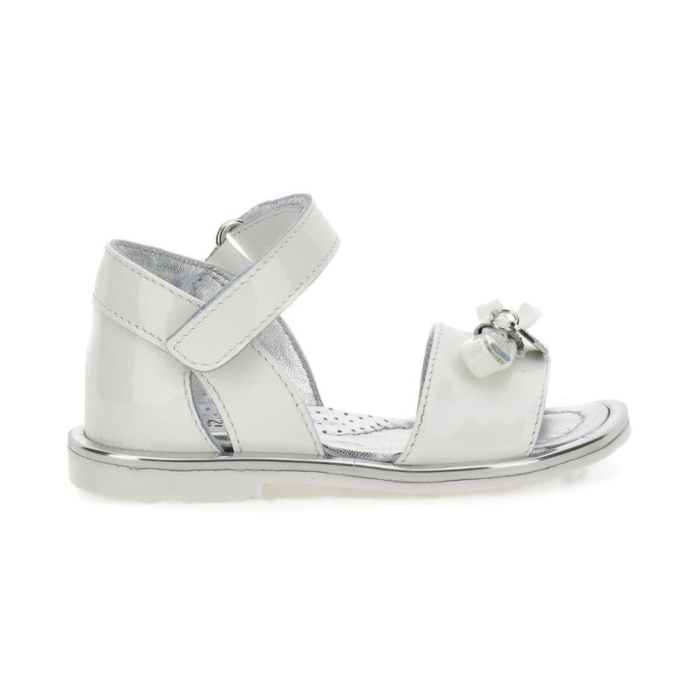 Sandali per bambina Monnalisa bianchi con dettaglio fiocco 83G010 7706 0099 MONNALISA KIDS